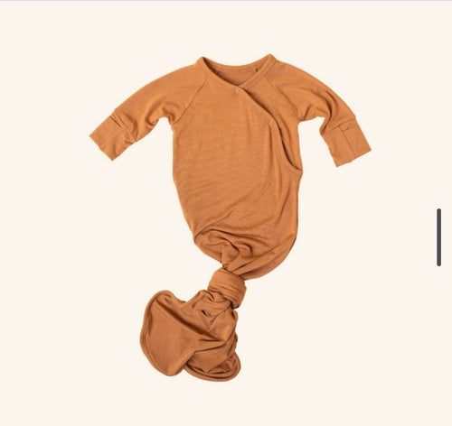 Bamboo Knotted Baby Gown – Toffee 🤎